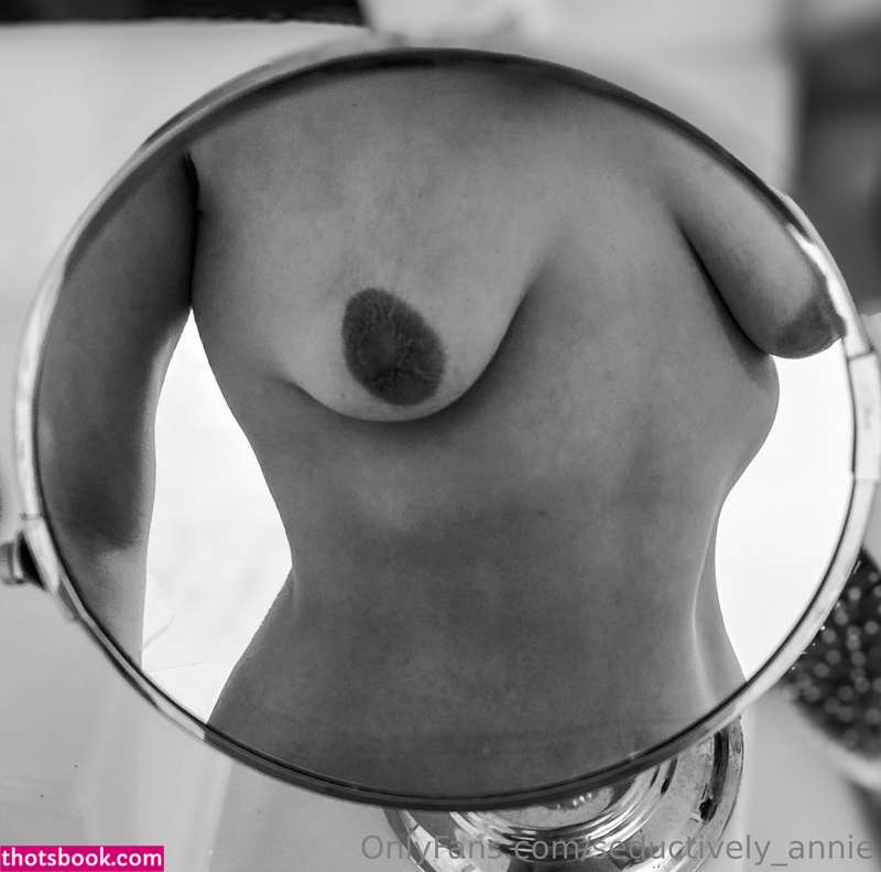 Seductively Annie Photo #16