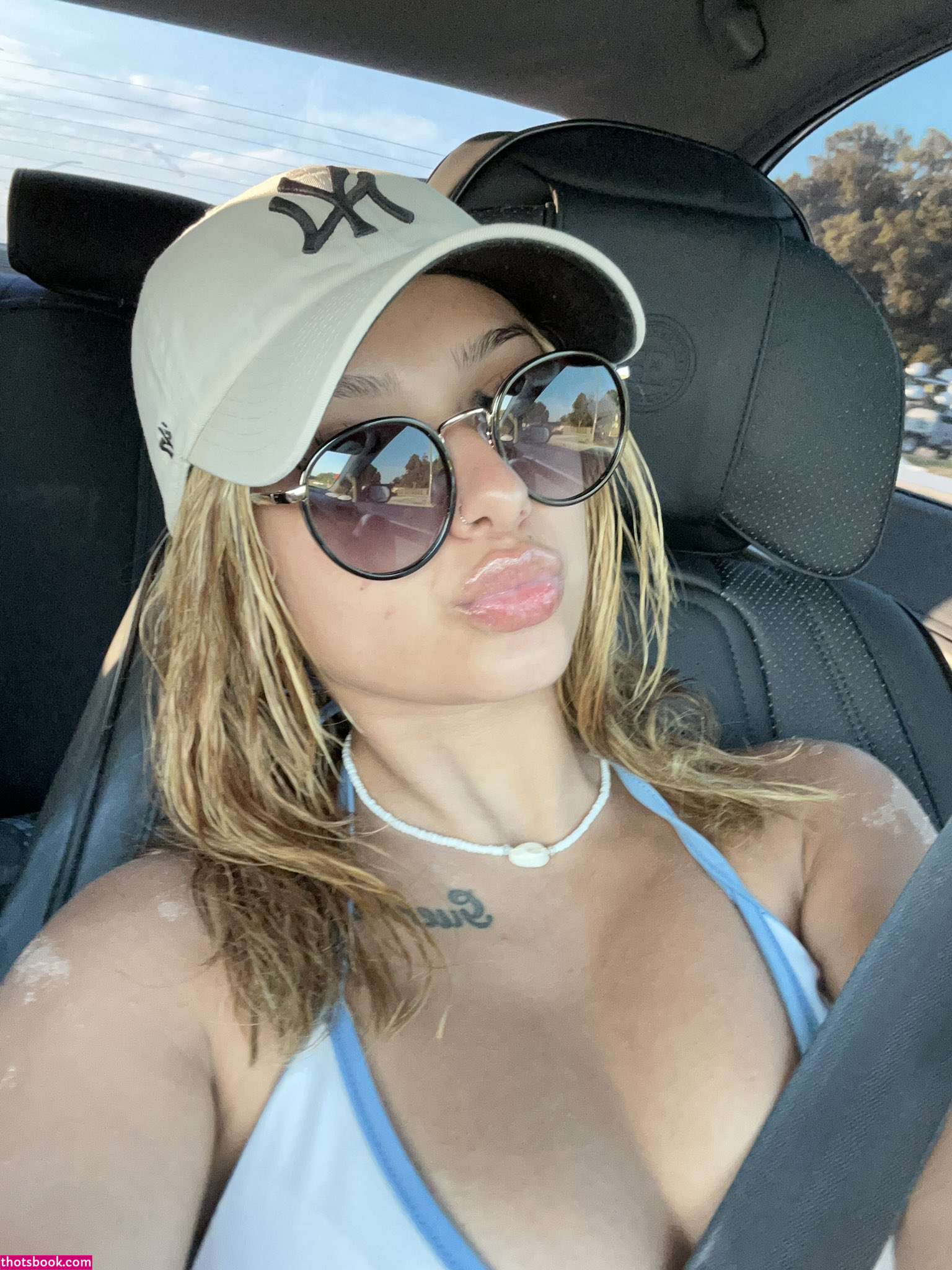 Leslie Emma Photo #34