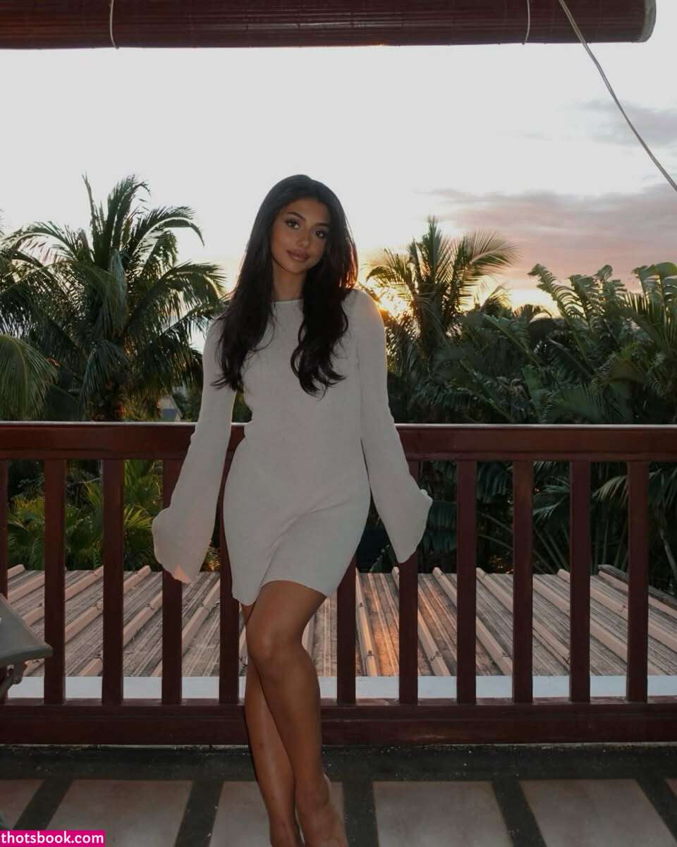 liviasiren Photo #15