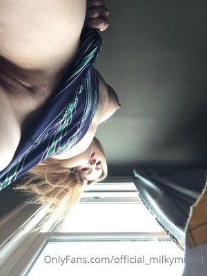 Official Milkymum1 Photo #10