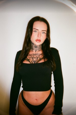 Layla Evans Photo #17