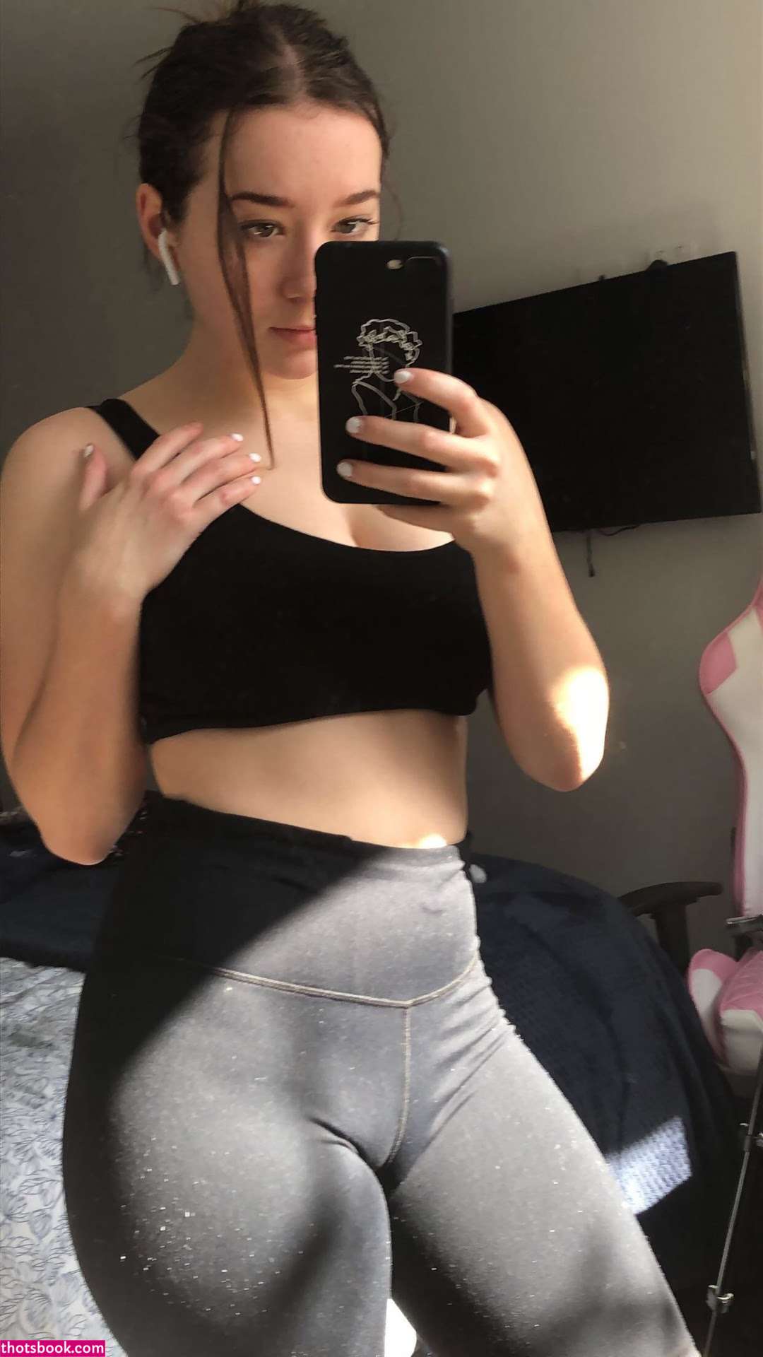 Yagurlello Photo #24