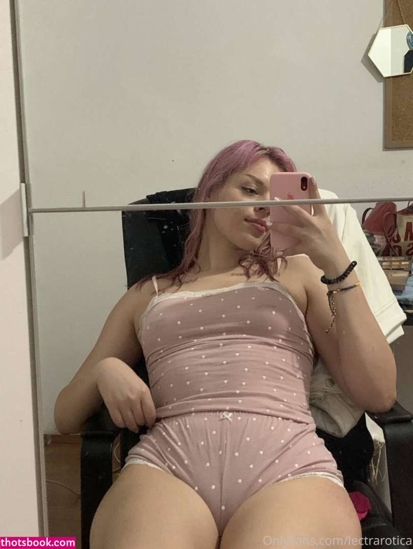 Aslisah Er0tica Photo #3
