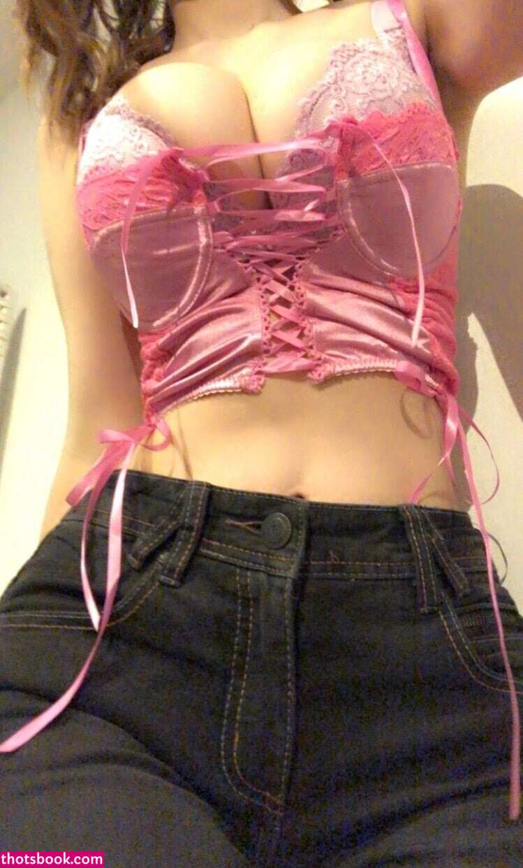 Nefertidddy Photo #7