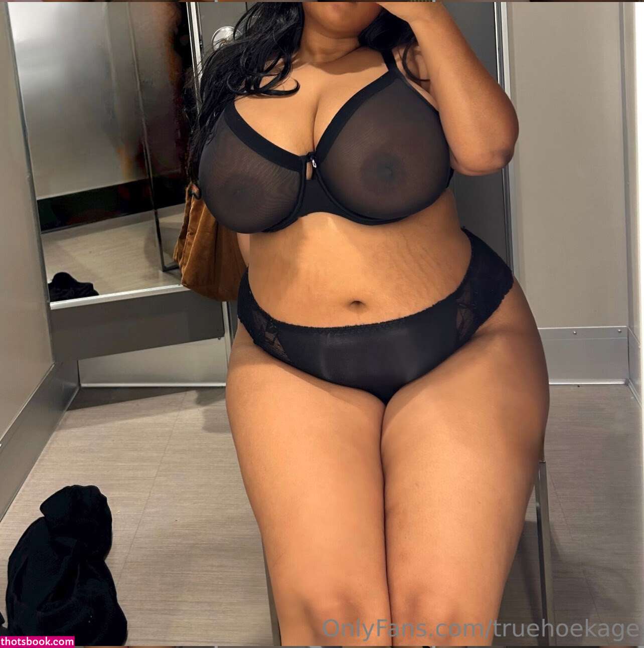 truehoekage Photo #1