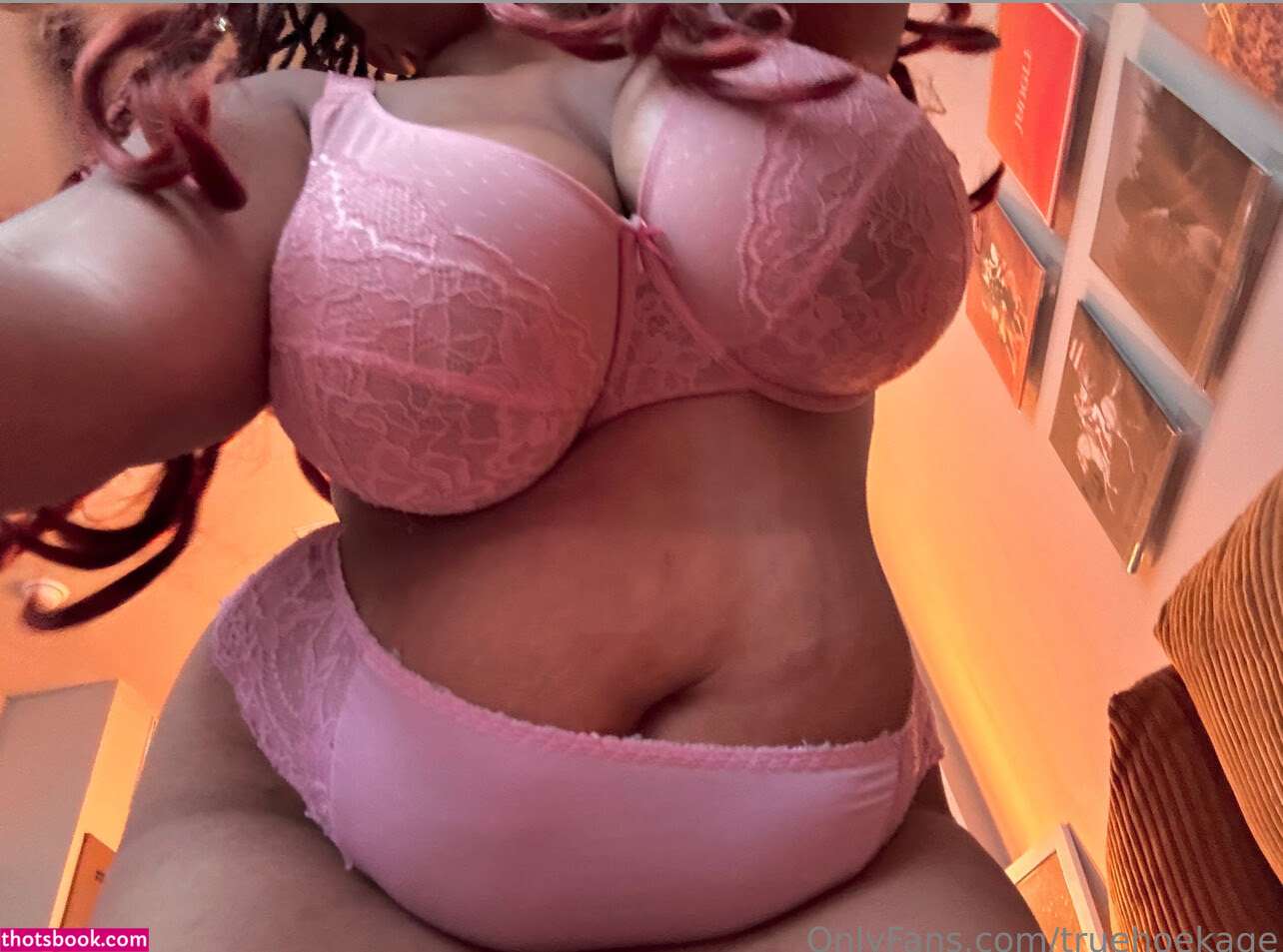 truehoekage Photo #35