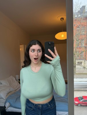 Daisywhitee Photo #30