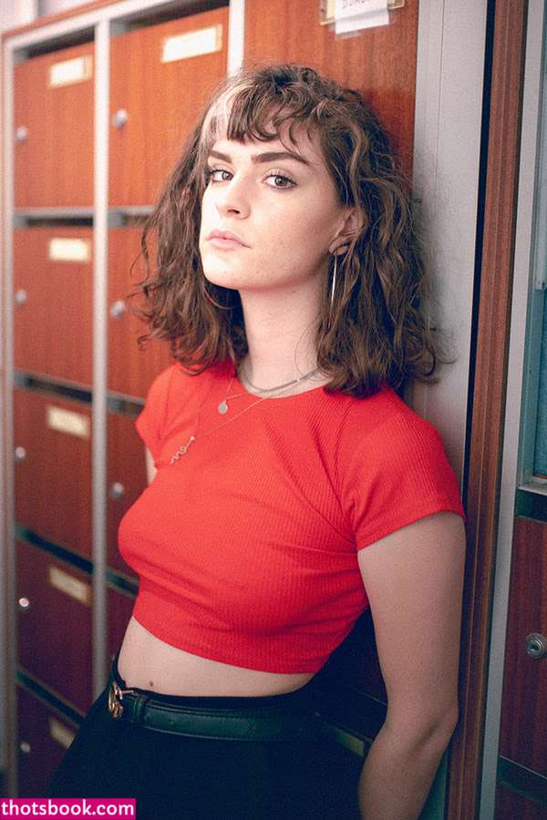 Emeline Faure Photo #39