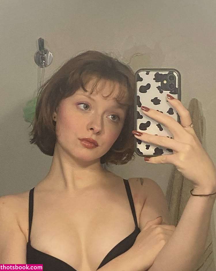 emmacalypsoo Photo #3