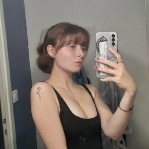 emmacalypsoo Photo #2