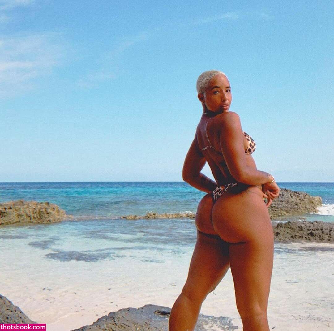 Bahayogi Alex Kaufmann Photo #29