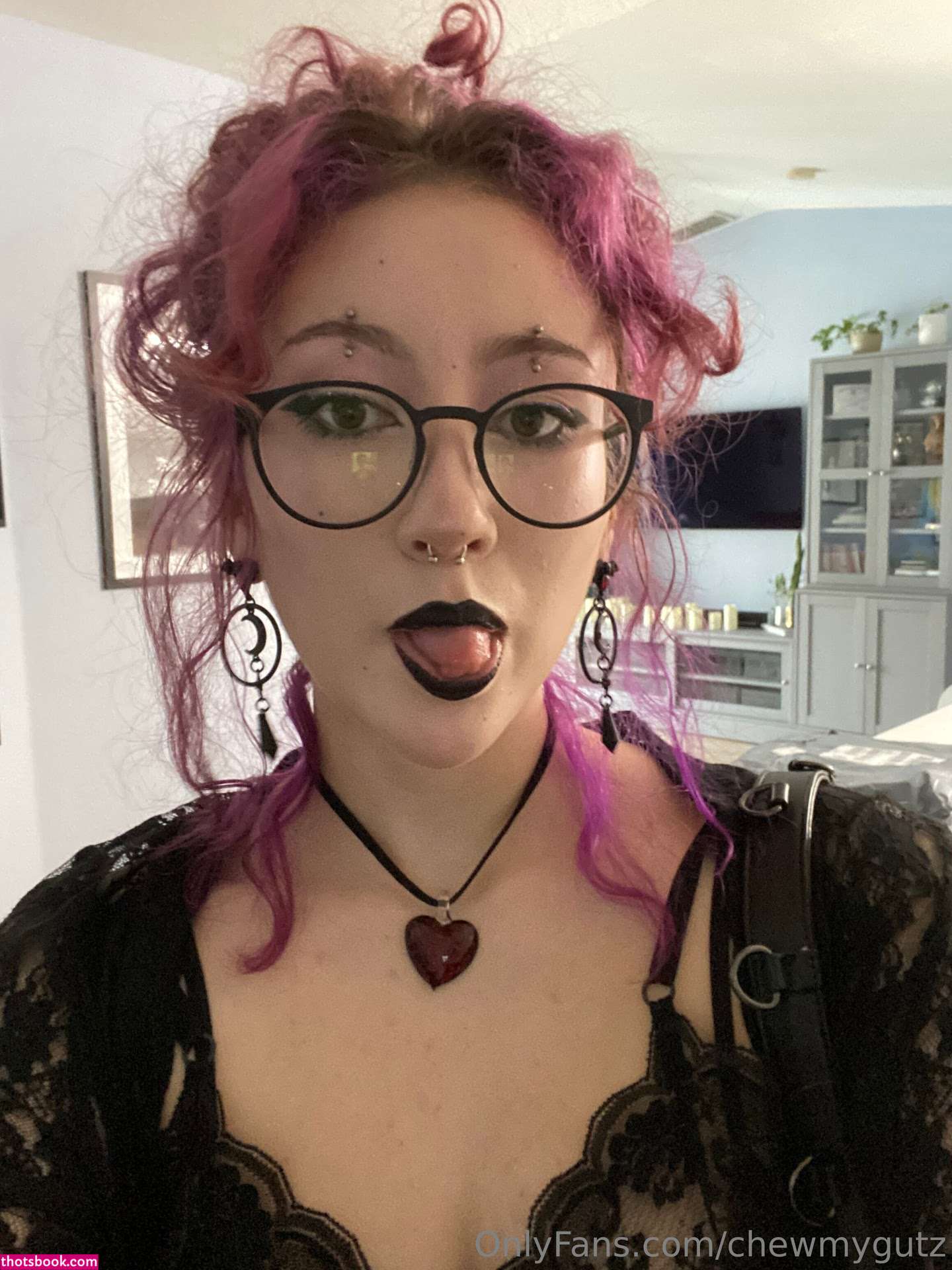 chewmygutz Photo #16