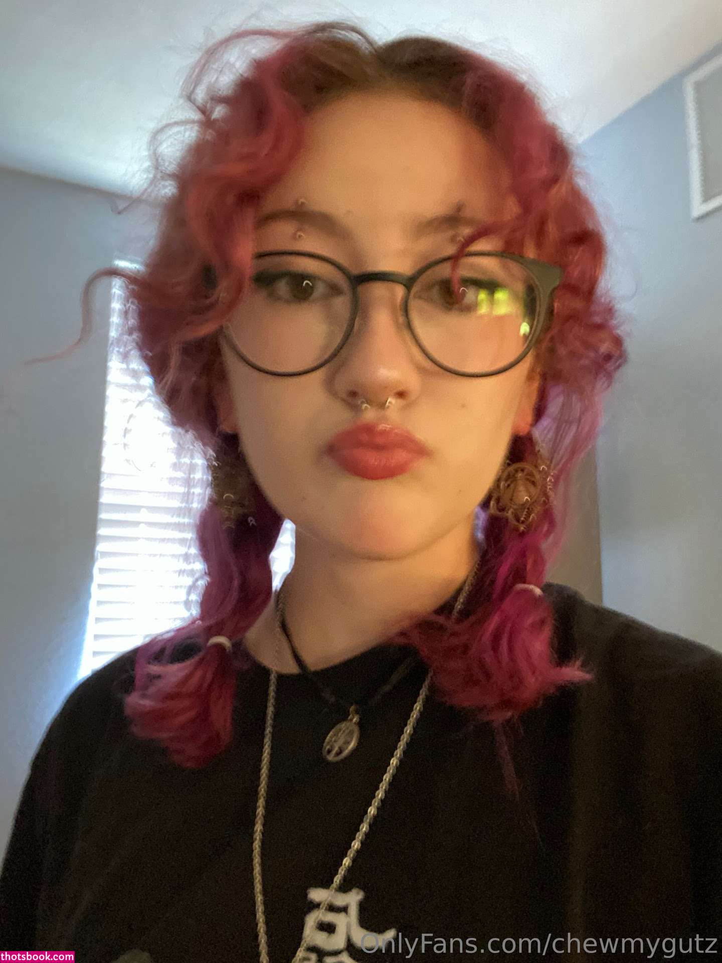 chewmygutz Photo #25