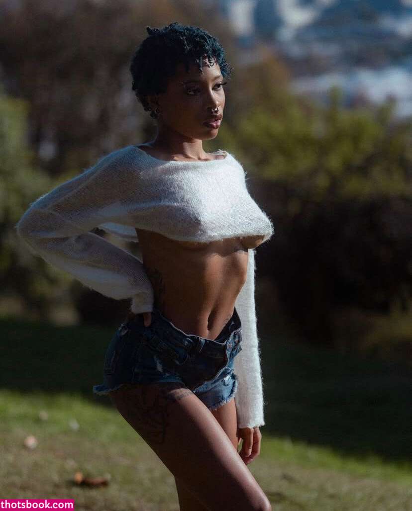 Jessickitty Photo #2