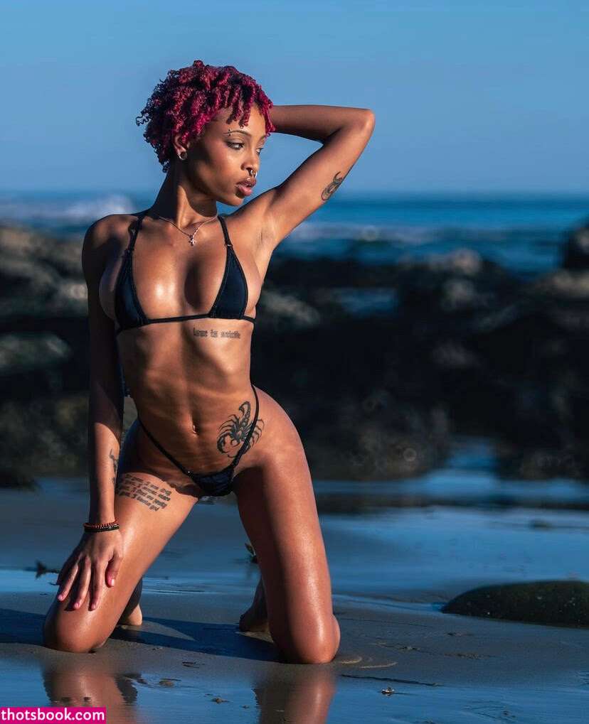 Jessickitty Photo #6