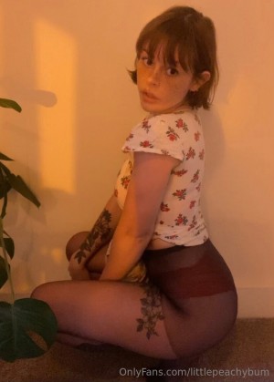 Littlepeachybum Photo #12