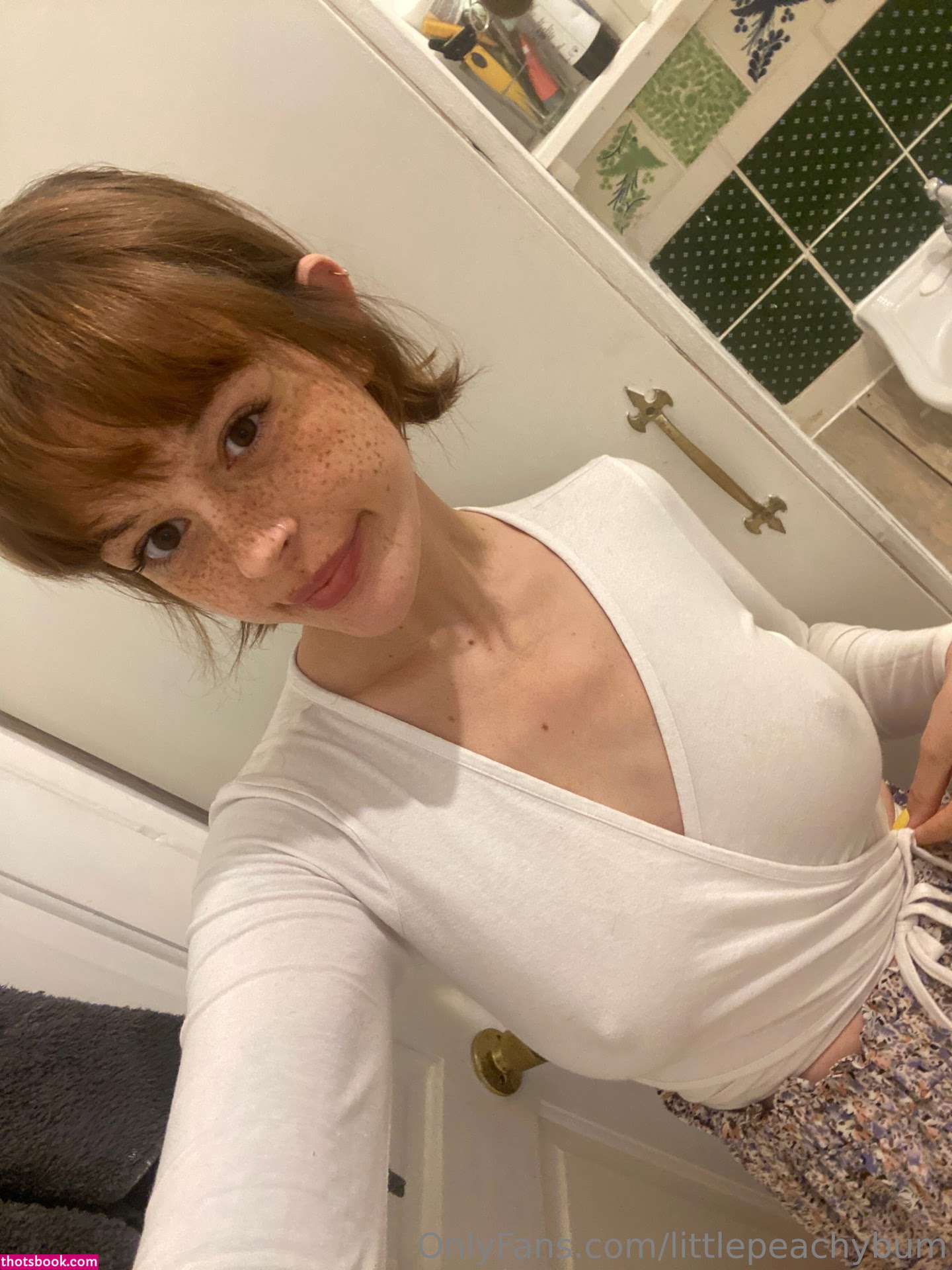 Littlepeachybum Photo #19