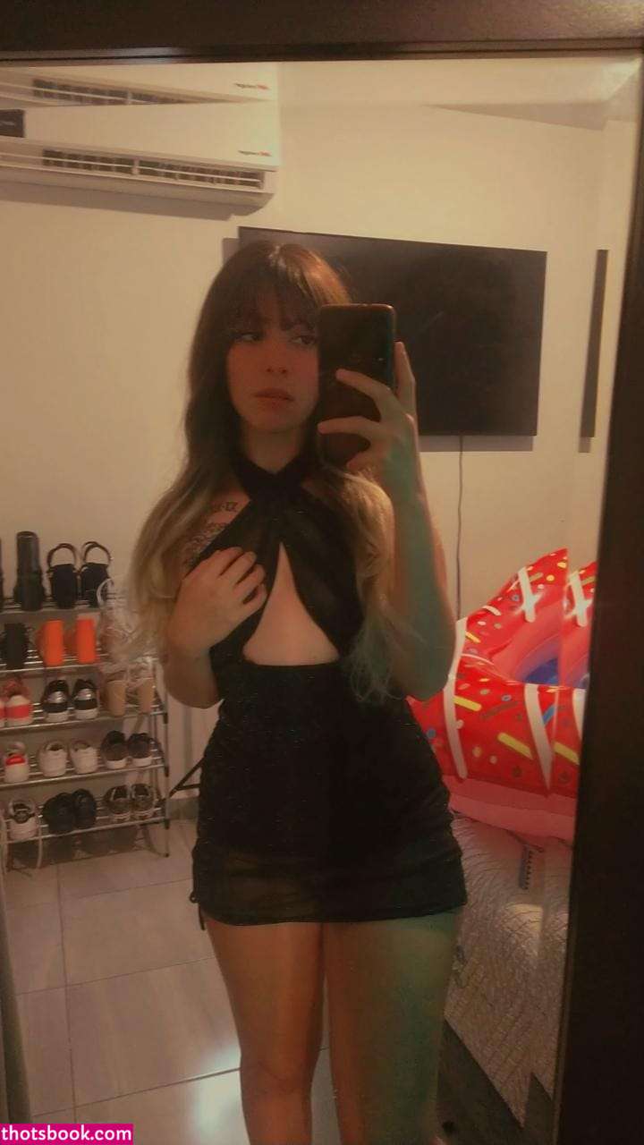 Andrea Becaria Photo #3