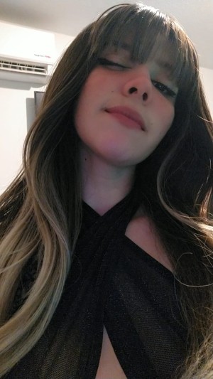 Andrea Becaria Photo #6