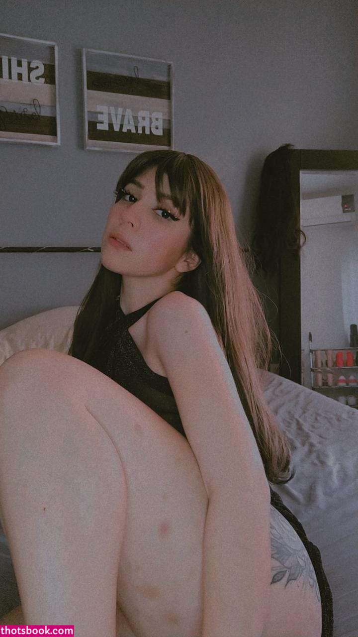 Andrea Becaria Photo #10