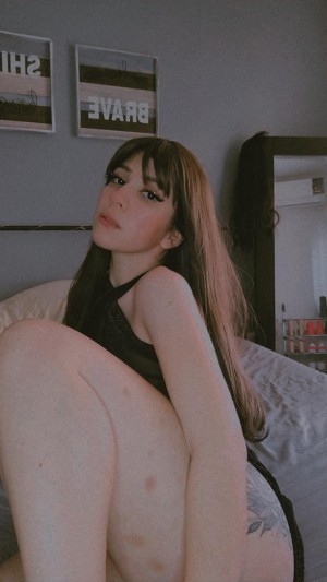 Andrea Becaria Photo #10