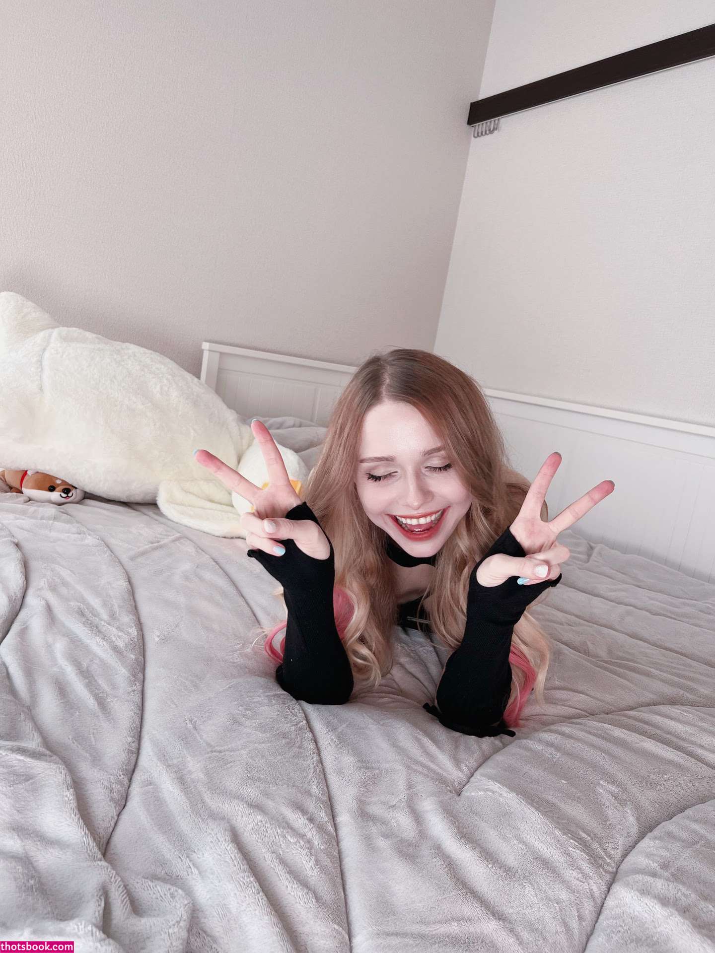 Rachel Blossom Photo #28