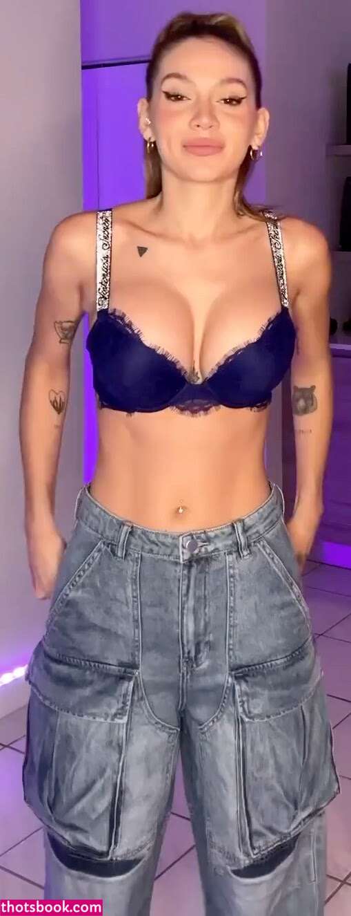 Sasha Ferro Photo #6