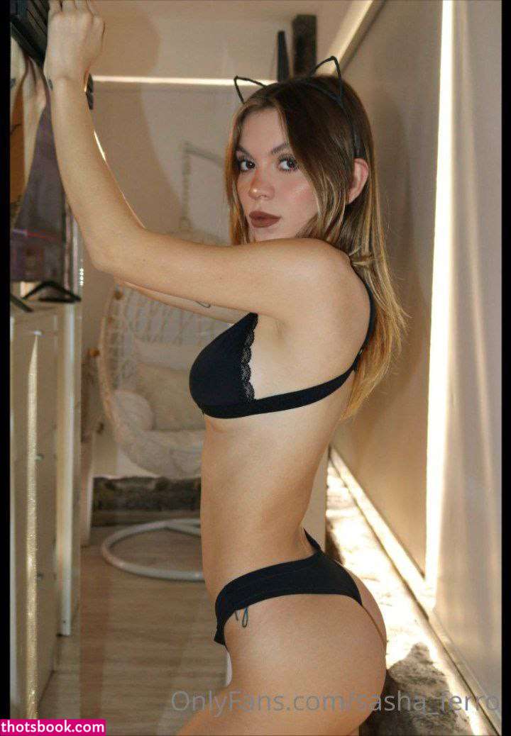 Sasha Ferro Photo #15