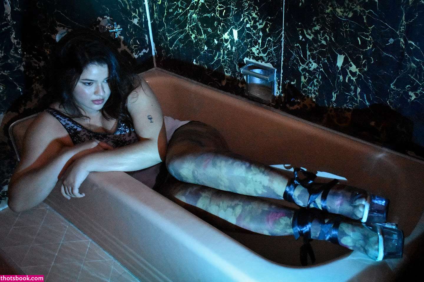 spiralingxlonely Photo #23