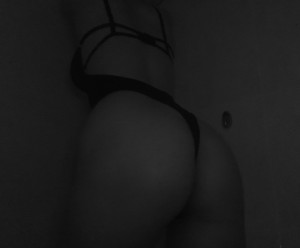 Timidkitten Photo #7