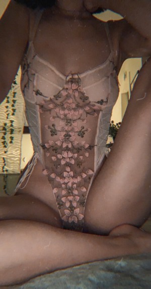 Timidkitten Photo #26