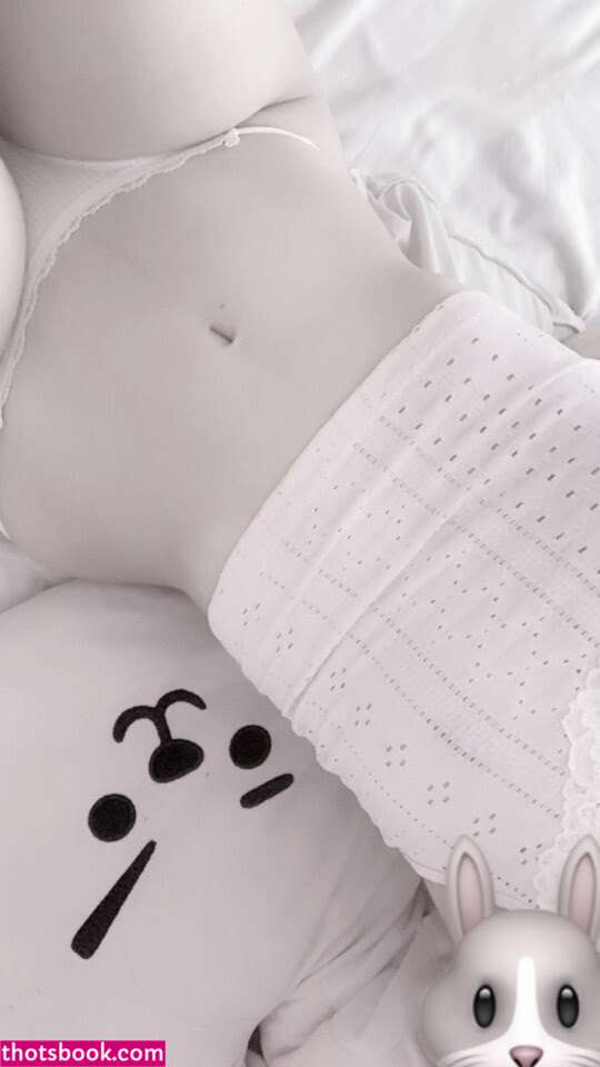 dumbkittteen Photo #11