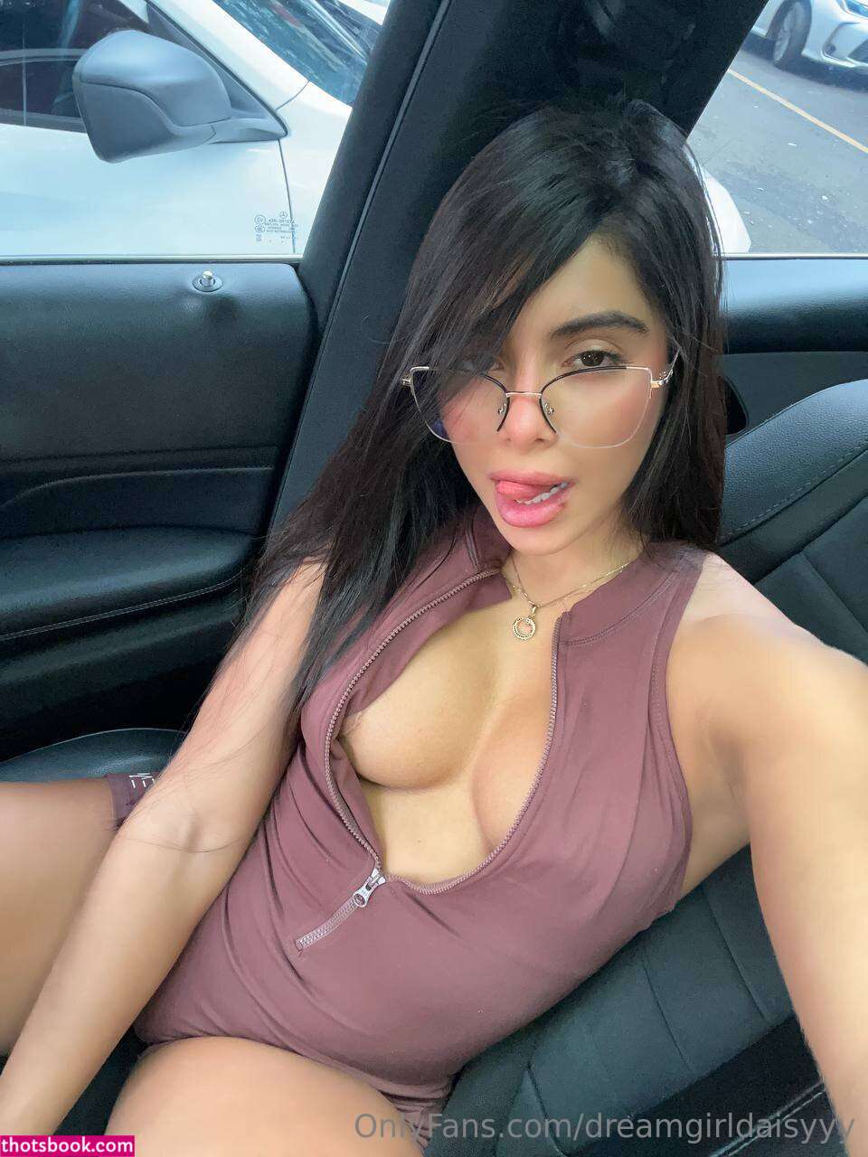 itsdaisyofficial Photo #24