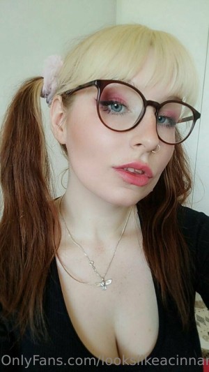 lookslikeacinnamonbun Photo #5