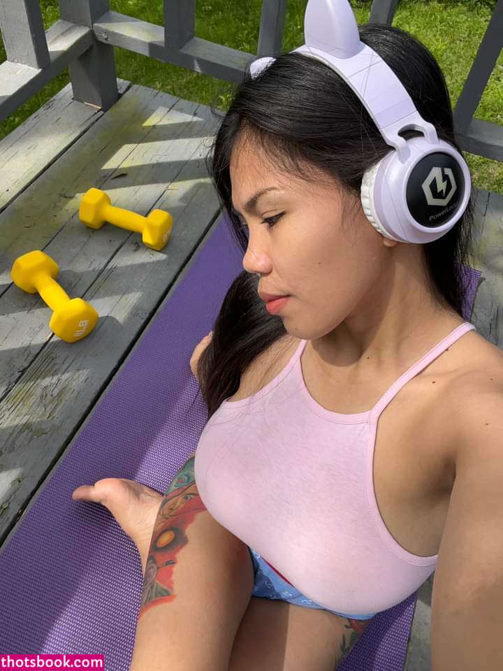 Miaandmonami Photo #10