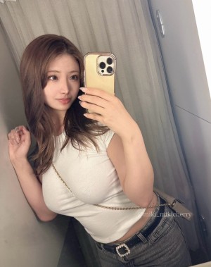 Mikimiki Cherry Photo #11