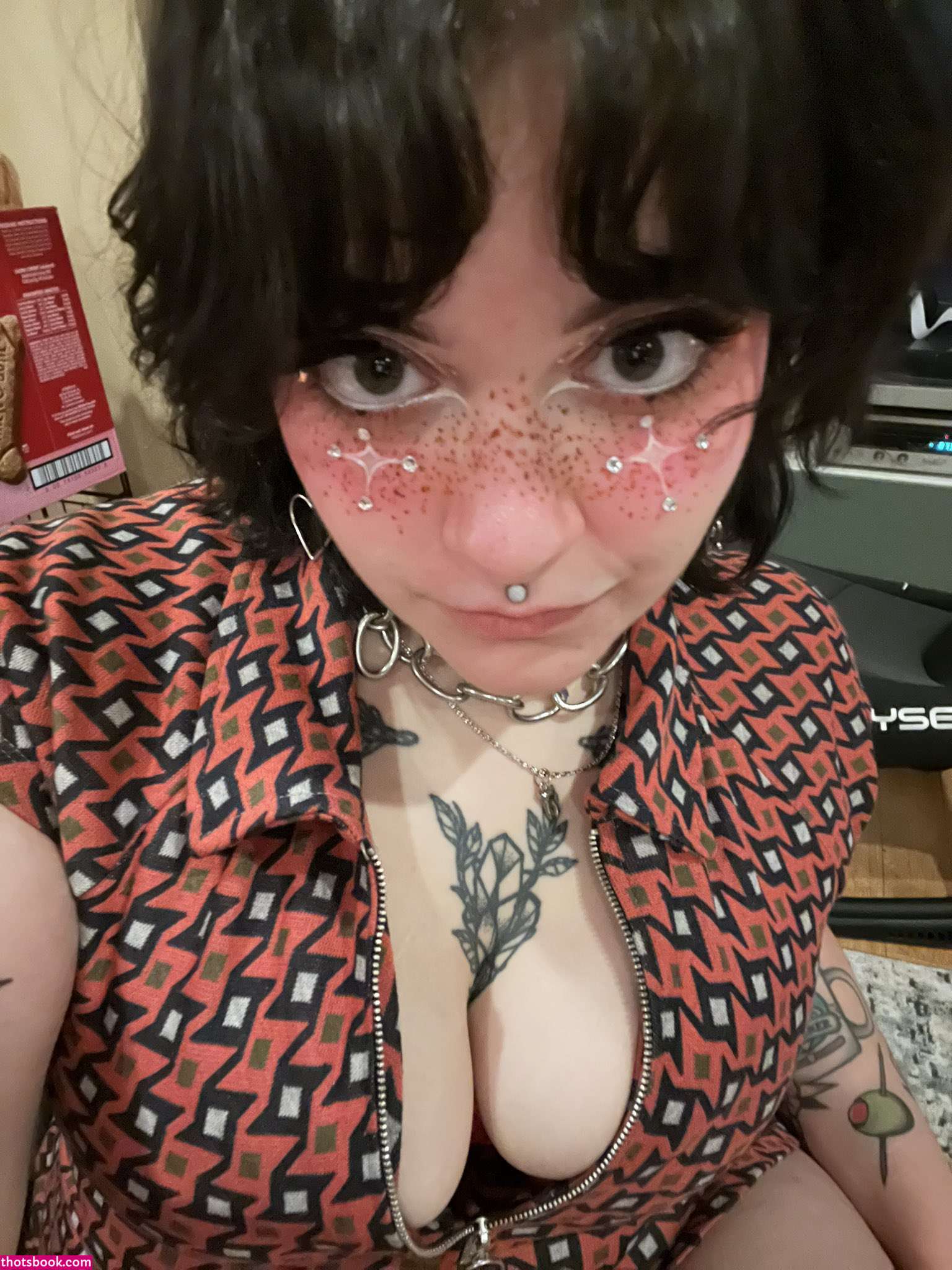 morekissing Photo #2