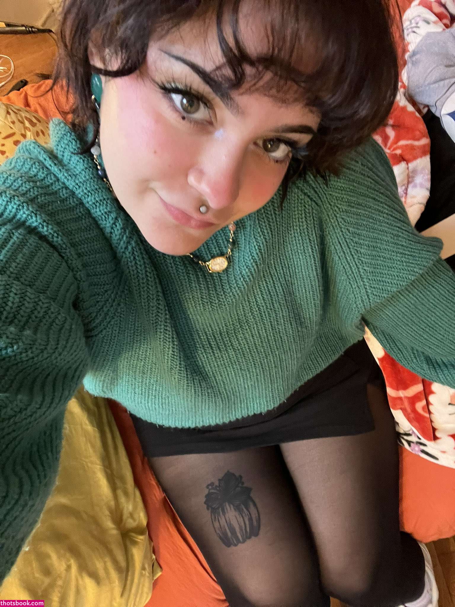 morekissing Photo #7