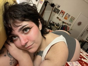 morekissing Photo #14