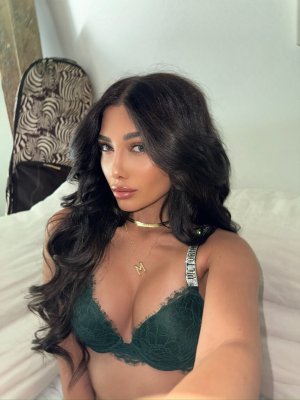 Gigi Papasavvas Photo #58