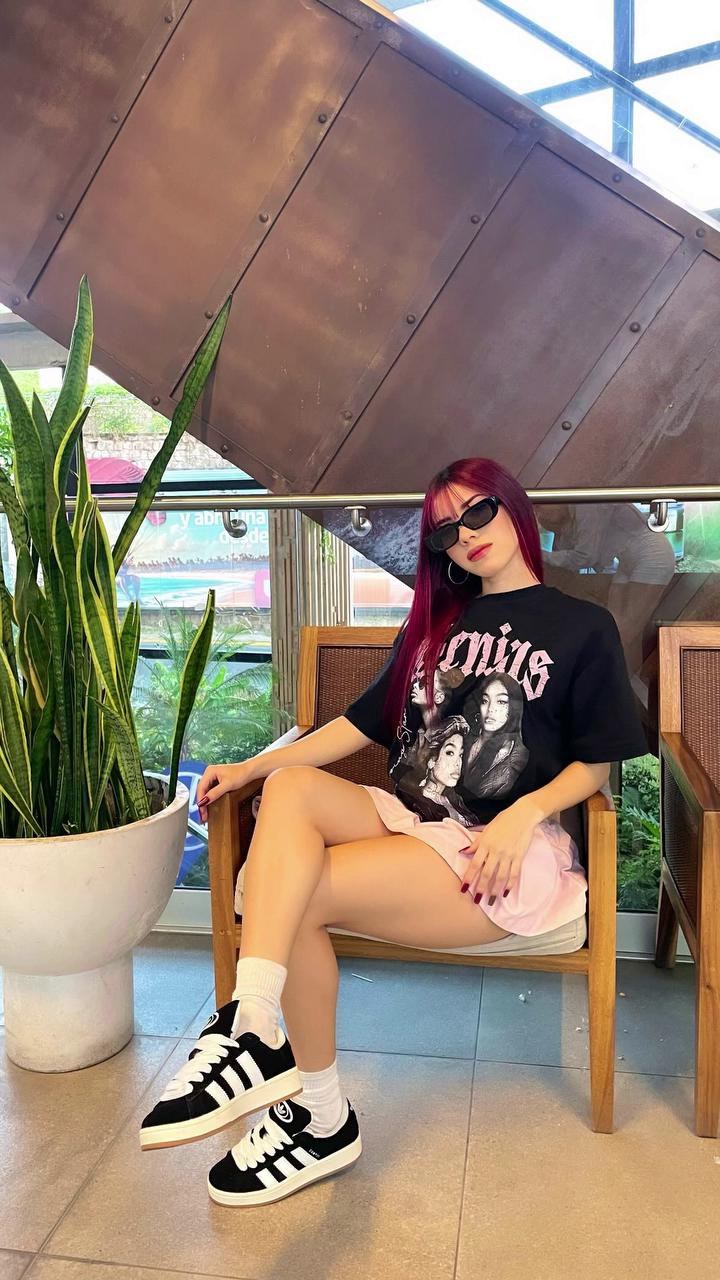 Daniela Velásquez Photo #33