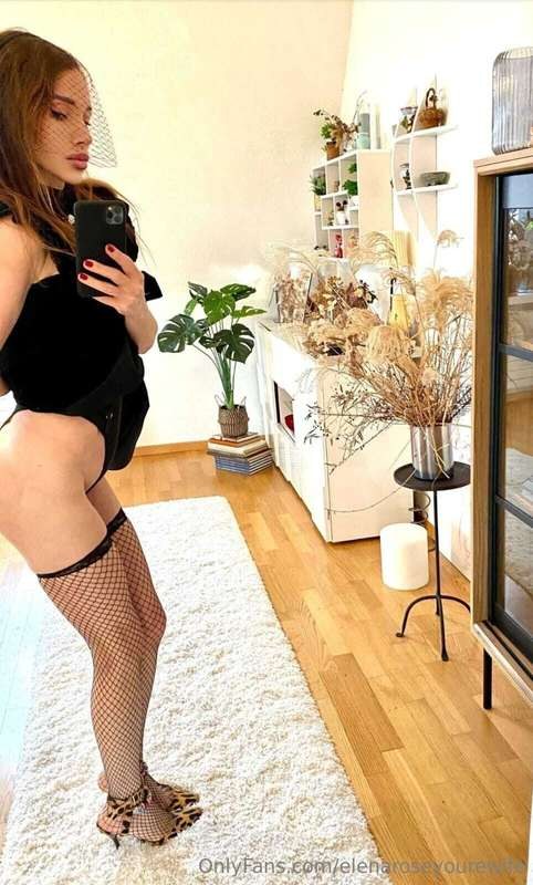 Elena Frey Photo #20