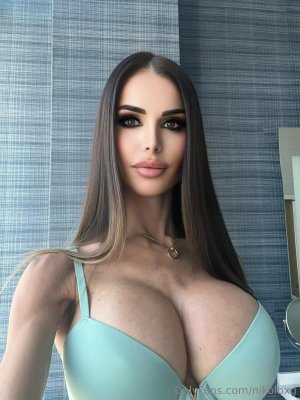 Nikola Jiraskova Photo #33