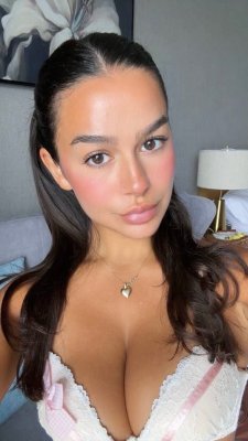 Genny Shawcross Photo #49