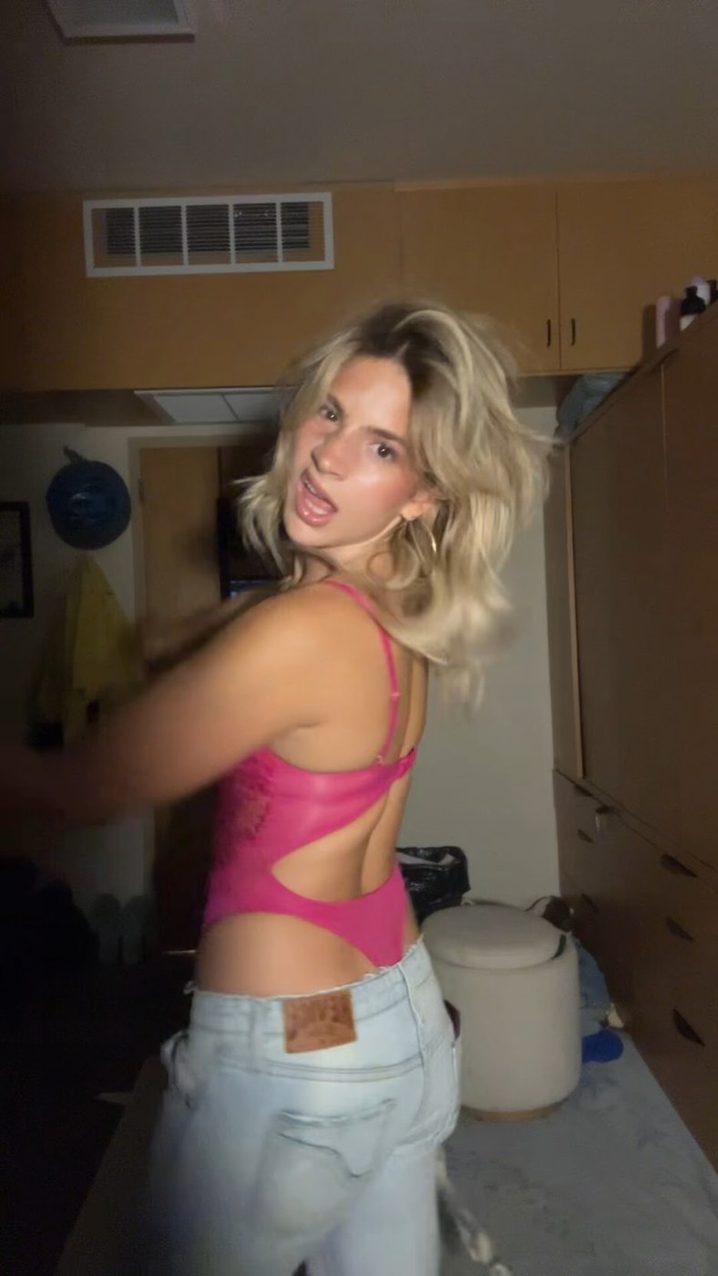 Ainsley Rolstad Photo #20