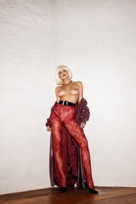 Dffrnt Anna Photo #95