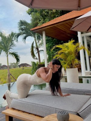 Okyyoliviaa Photo #3