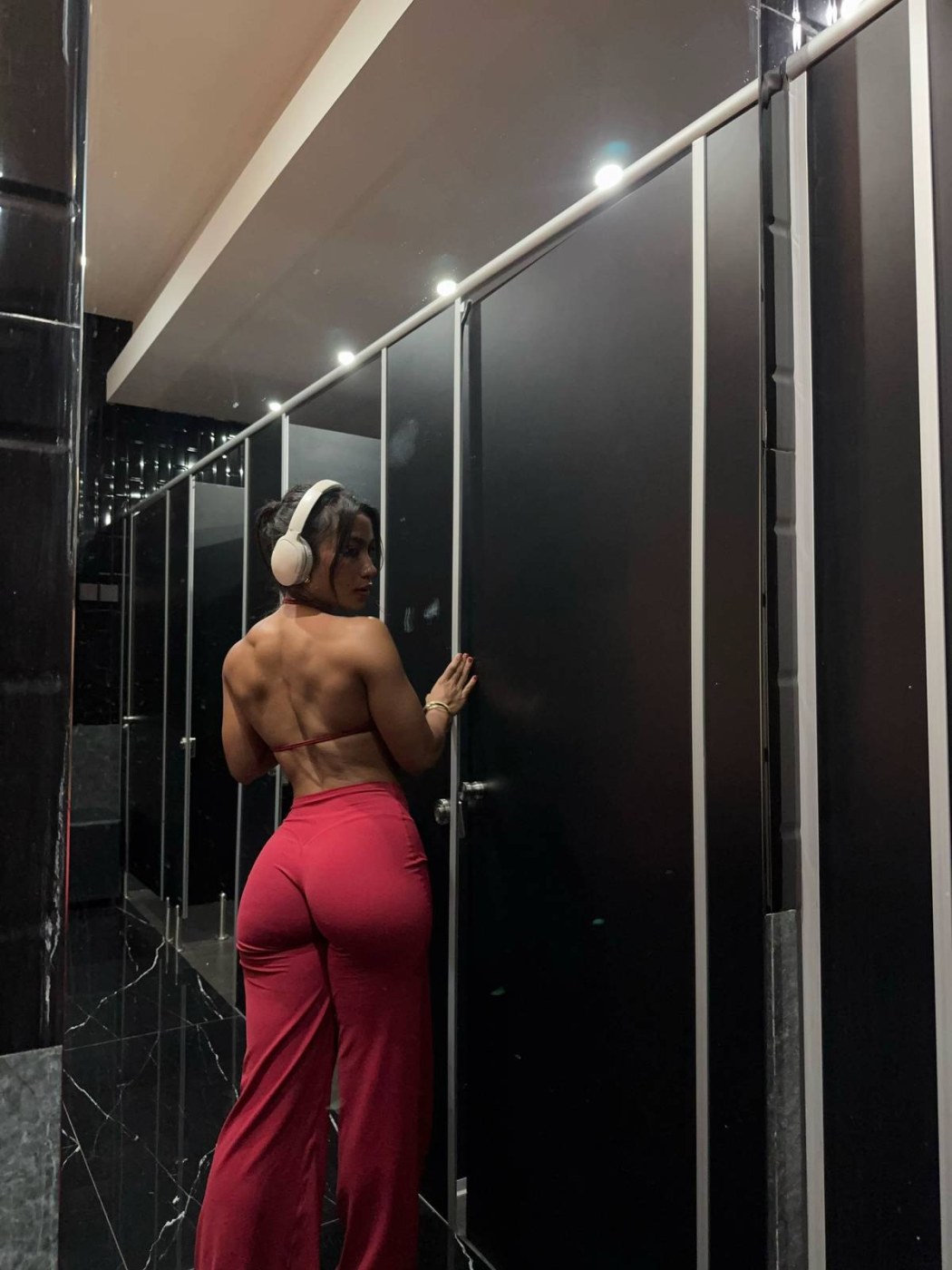 Okyyoliviaa Photo #4