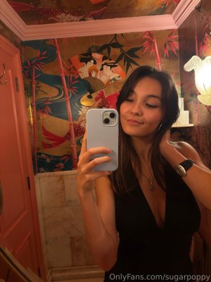 Sugarpoppy Photo #29