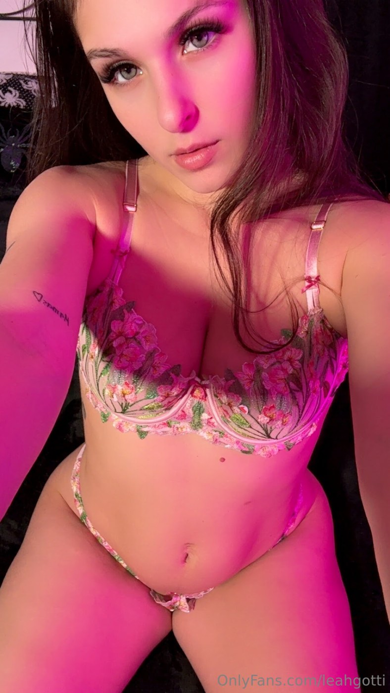 Leah Gotti Photo #471